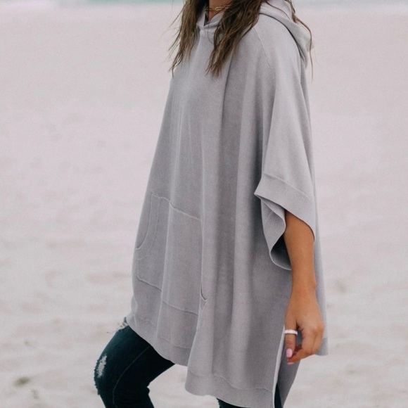 Barefoot Dreams Sunbleached Poncho in Soft Violet - Picture 2 of 12